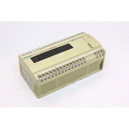 Schneider Automation TSX 07 31 2422 TSX NANO DC 14I 10 relay (B968)