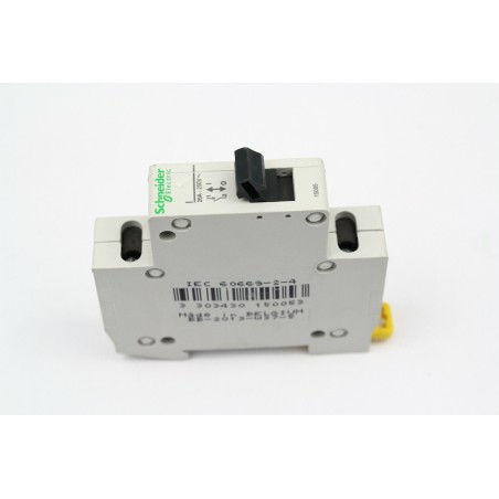SCHNEIDER ELECTRIC IEC60669-2-4 INTERUPTEUR DE COMMANDE 1P 20A 250 VCA (B44)