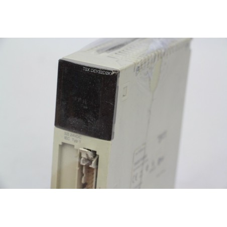 SCHNEIDER TSX TSXDEY32D2K sink connector (b204)
