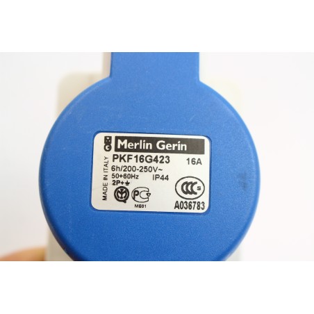 Merlin gerin  PKF16G423 Prise 2P + T 16A (B1035)
