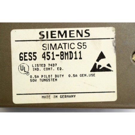 Siemens 6ES54518MD11 6ES5 451-8MD11 Digital Output 8x115 (B1155)