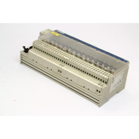 Telemecanique ABE7R16T210 ABE7-R16T210 Module 16 sorties relais (B99)