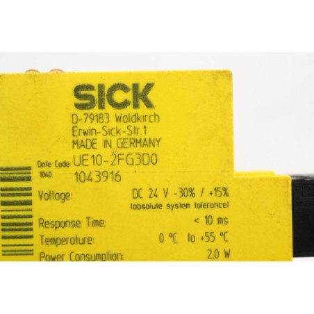 Sick 1043916 UE10-2FG3D0 Relais dextension de sécurité UE10-2FG (B270)