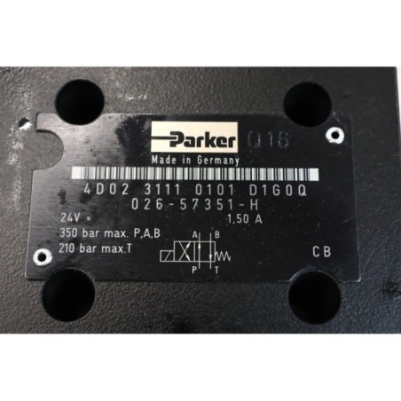 Parker 026-57351-H 4D02 3111 0101 D1G0Q READ DESC (P115.23)