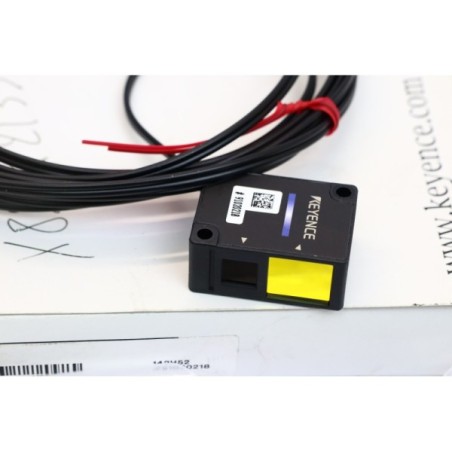 Keyence CZ-H52 UV sensor capteur couleur (B1228)
