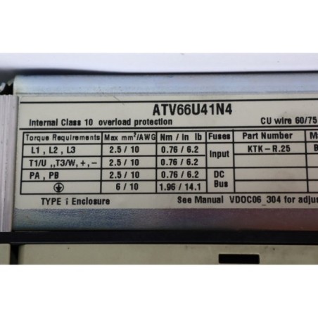 Telemecanique ATV66U41N4 Altivar 66 Variateur 2.2kW + panel READ DESC (B1243)