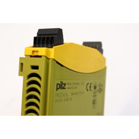 Pilz 773540 PNOZ ml1p relais de sécurité READ DESC (B590.11)