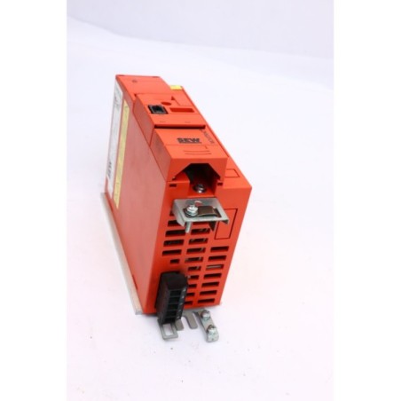 SEW MC07B0015-5A3-4-00 MOVITRAC B variateur + FSC11B com module (P133.4)