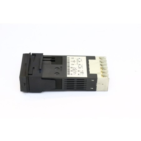 KEMA KEUR SA200FD01-VM-4 SA200 Digital Temperature Controller (B830)